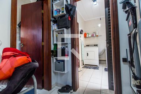 Casa de condomínio à venda com 350m², 4 quartos e 5 vagasQuarto de Serviço