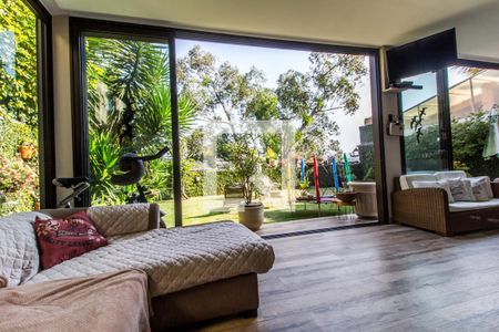 Casa de condomínio à venda com 350m², 4 quartos e 5 vagasVaranda gourmet