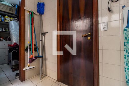 Casa de condomínio à venda com 350m², 4 quartos e 5 vagasÁrea de Serviço