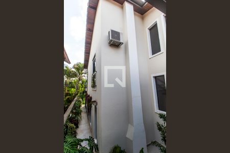 Casa de condomínio à venda com 350m², 4 quartos e 5 vagasCorredor