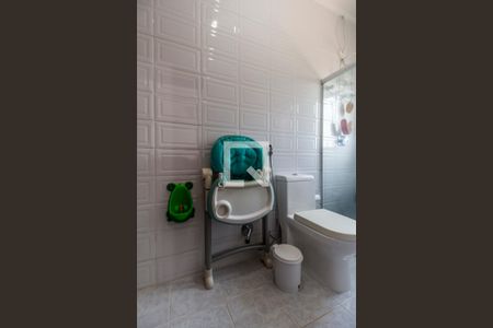 Casa de condomínio à venda com 350m², 4 quartos e 5 vagasBanheiro da Suíte 2