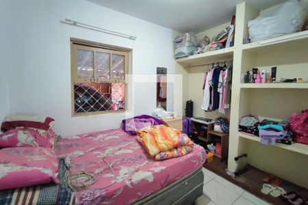 Casa à venda com 70m², 3 quartos e 5 vagasQuarto 3