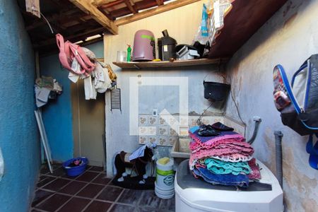 Casa à venda com 70m², 3 quartos e 5 vagasÁrea de Serviço