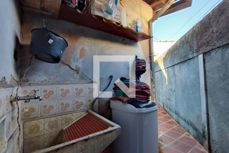 Casa à venda com 70m², 3 quartos e 5 vagasÁrea de Serviço