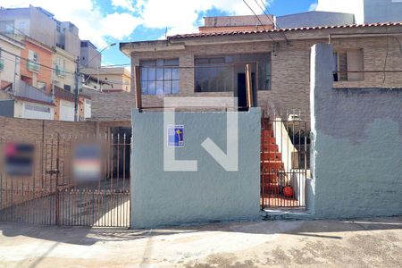 Casa à venda com 238m², 3 quartos e 3 vagasFachada