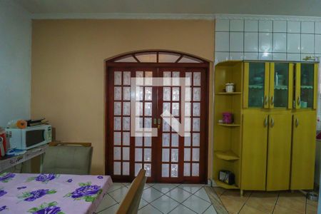 Casa à venda com 179m², 3 quartos e 3 vagas Casa à venda com 179m², 3 quartos e 3 vagasSala de Jantar