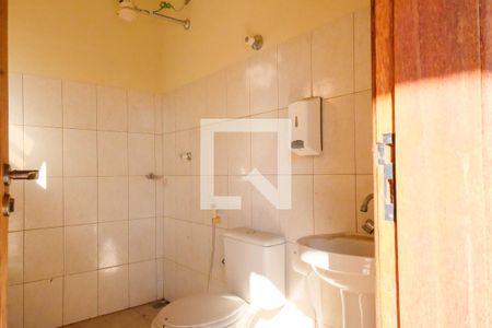 Casa à venda com 420m², 5 quartos e 4 vagas Casa à venda com 420m², 5 quartos e 4 vagasBanheiro edicula