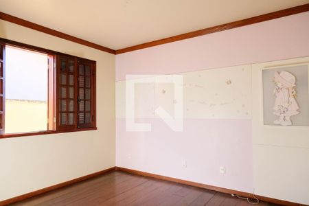 Casa à venda com 420m², 5 quartos e 4 vagas Casa à venda com 420m², 5 quartos e 4 vagasQuarto 3