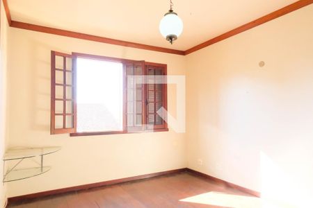 Casa à venda com 420m², 5 quartos e 4 vagas Casa à venda com 420m², 5 quartos e 4 vagasQuarto 2