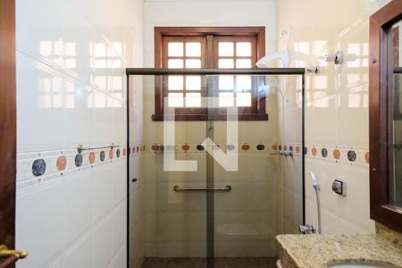 Casa à venda com 420m², 5 quartos e 4 vagas Casa à venda com 420m², 5 quartos e 4 vagasBanheiro 1