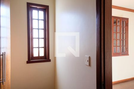 Casa à venda com 420m², 5 quartos e 4 vagas Casa à venda com 420m², 5 quartos e 4 vagasQuarto 3