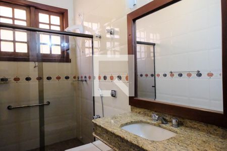 Casa à venda com 420m², 5 quartos e 4 vagas Casa à venda com 420m², 5 quartos e 4 vagasBanheiro 1