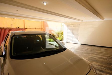 Casa à venda com 420m², 5 quartos e 4 vagas Casa à venda com 420m², 5 quartos e 4 vagasÁrea comum