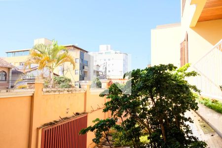 Casa à venda com 420m², 5 quartos e 4 vagas Casa à venda com 420m², 5 quartos e 4 vagasÁrea comum