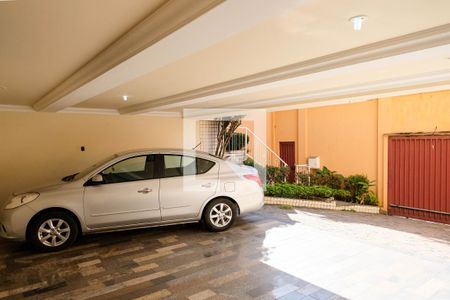 Casa à venda com 420m², 5 quartos e 4 vagas Casa à venda com 420m², 5 quartos e 4 vagasÁrea comum