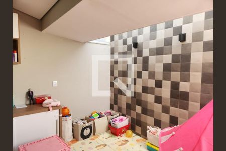 Casa à venda com 3 quartos, 180m² em Buritis, Belo Horizonte