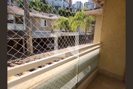 Casa à venda com 3 quartos, 180m² em Buritis, Belo Horizonte