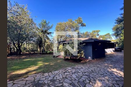 Casa de condomínio à venda com 300m², 4 quartos e 4 vagas Casa de condomínio à venda com 300m², 4 quartos e 4 vagasÁrea Externa