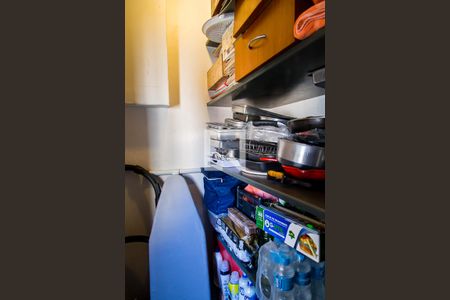 Apartamento à venda com 198m², 3 quartos e 2 vagas Apartamento à venda com 198m², 3 quartos e 2 vagasDespensa