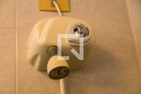 Apartamento à venda com 198m², 3 quartos e 2 vagas Apartamento à venda com 198m², 3 quartos e 2 vagasBanheiro da Cobertura - Chuveiro