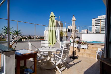 Apartamento à venda com 198m², 3 quartos e 2 vagas Apartamento à venda com 198m², 3 quartos e 2 vagasTerraço