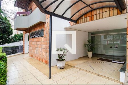 Apartamento à venda com 198m², 3 quartos e 2 vagas Apartamento à venda com 198m², 3 quartos e 2 vagasHall de Entrada