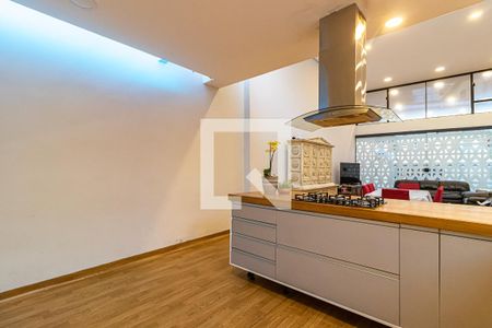 Casa à venda com 480m², 6 quartos e 12 vagasCozinha