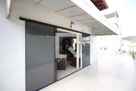 Casa à venda com 493m², 4 quartos e 5 vagasVaranda da Sala de TV