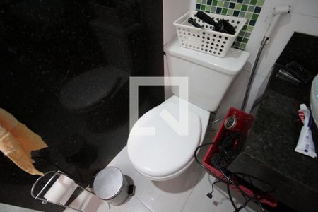 Casa à venda com 493m², 4 quartos e 5 vagasBanheiro da Suite 2