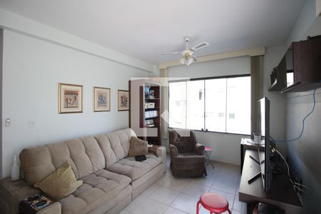 Casa à venda com 493m², 4 quartos e 5 vagasSala de TV e Escritório