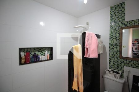 Casa à venda com 493m², 4 quartos e 5 vagasBanheiro da Suite 2