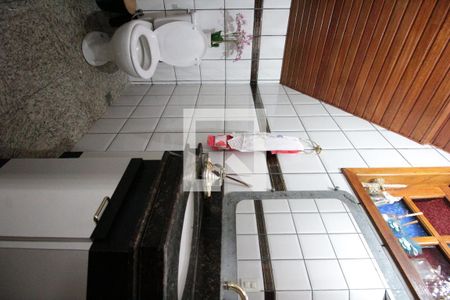 Casa à venda com 493m², 4 quartos e 5 vagasLavabo da Sala de Estar