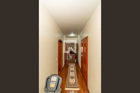 Apartamento à venda com 212m², 3 quartos e 2 vagasCorredor 