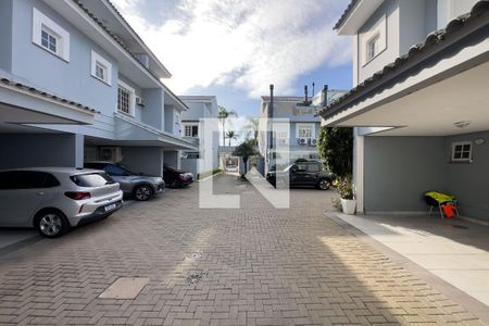 Casa de condomínio à venda com 184m², 4 quartos e 2 vagasÁrea comum