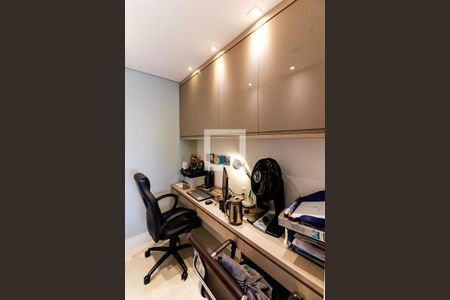 Apartamento para alugar com 92m², 2 quartos e 2 vagas Apartamento para alugar com 92m², 2 quartos e 2 vagasEscritório