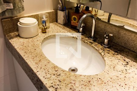 Apartamento para alugar com 92m², 2 quartos e 2 vagas Apartamento para alugar com 92m², 2 quartos e 2 vagasBanheiro da Suíte 1