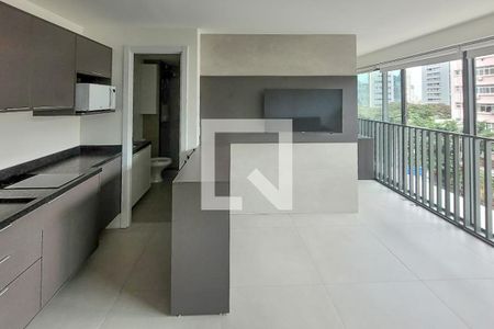 Sala / Cozinha de apartamento para alugar com 1 quarto, 30m² em Auxiliadora, Porto Alegre