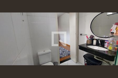 Casa à venda com 140m², 3 quartos e 2 vagas Casa à venda com 140m², 3 quartos e 2 vagasBanheiro 2