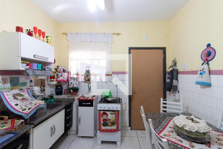 Casa à venda com 120m², 4 quartos e 2 vagas Casa à venda com 120m², 4 quartos e 2 vagasCozinha 2