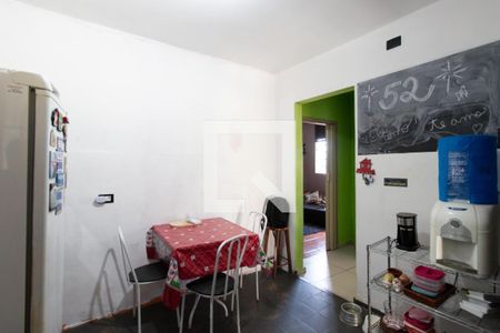 Casa à venda com 120m², 4 quartos e 2 vagas Casa à venda com 120m², 4 quartos e 2 vagasCozinha