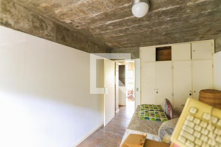 Casa à venda com 260m², 4 quartos e 4 vagas Casa à venda com 260m², 4 quartos e 4 vagasQuarto 1