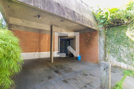 Casa à venda com 260m², 4 quartos e 4 vagas Casa à venda com 260m², 4 quartos e 4 vagasGaragem