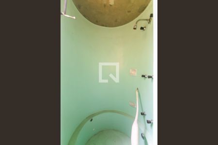 Casa à venda com 260m², 4 quartos e 4 vagas Casa à venda com 260m², 4 quartos e 4 vagasBanheiro 2