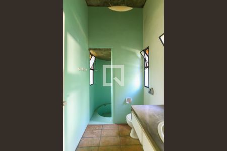 Casa à venda com 260m², 4 quartos e 4 vagas Casa à venda com 260m², 4 quartos e 4 vagasBanheiro 2