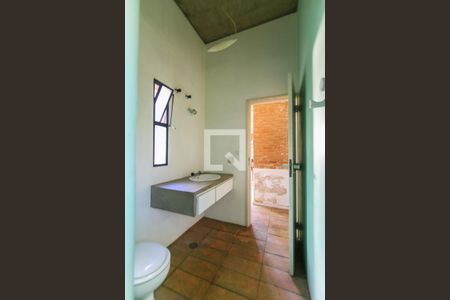 Casa à venda com 260m², 4 quartos e 4 vagas Casa à venda com 260m², 4 quartos e 4 vagasBanheiro 2