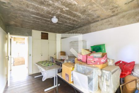 Casa à venda com 260m², 4 quartos e 4 vagas Casa à venda com 260m², 4 quartos e 4 vagasQuarto 1