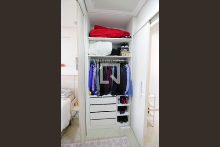 Casa à venda com 148m², 3 quartos e 4 vagas Casa à venda com 148m², 3 quartos e 4 vagasCloset da suíte 1