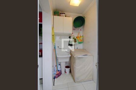 Casa à venda com 148m², 3 quartos e 4 vagas Casa à venda com 148m², 3 quartos e 4 vagasÁrea de Serviço