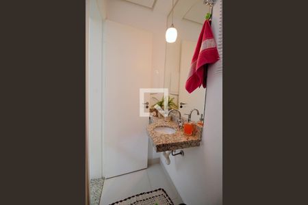 Casa à venda com 148m², 3 quartos e 4 vagas Casa à venda com 148m², 3 quartos e 4 vagasLavabo