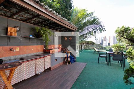 Casa à venda com 720m², 5 quartos e 5 vagasÁrea Externa